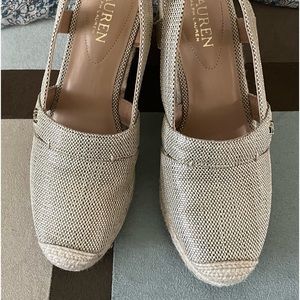 Metallic sling back shoe… never worn… great condition